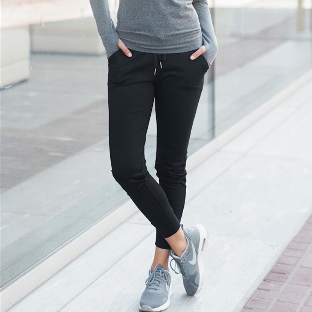 Zyia Unwind Jogger